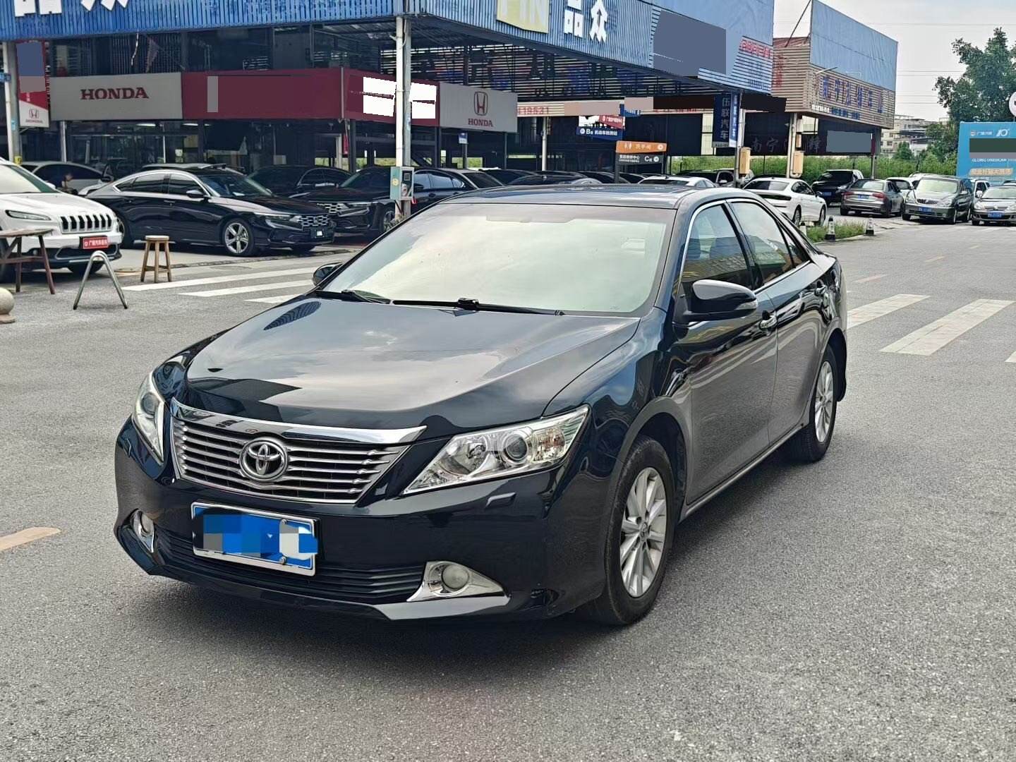 Camry 2.5 G Luxury Edition