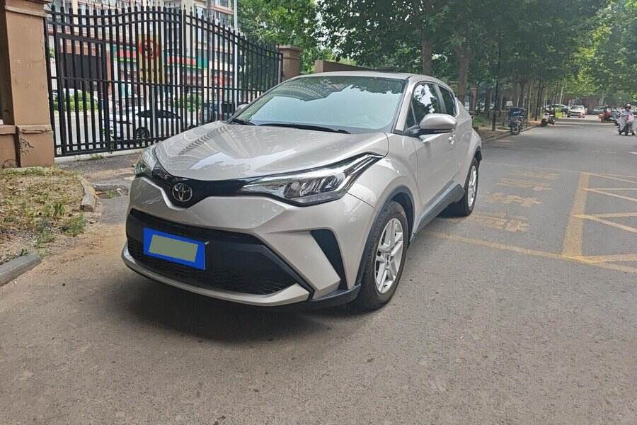 2022 C-HR 2.0 CVT Leading Edition