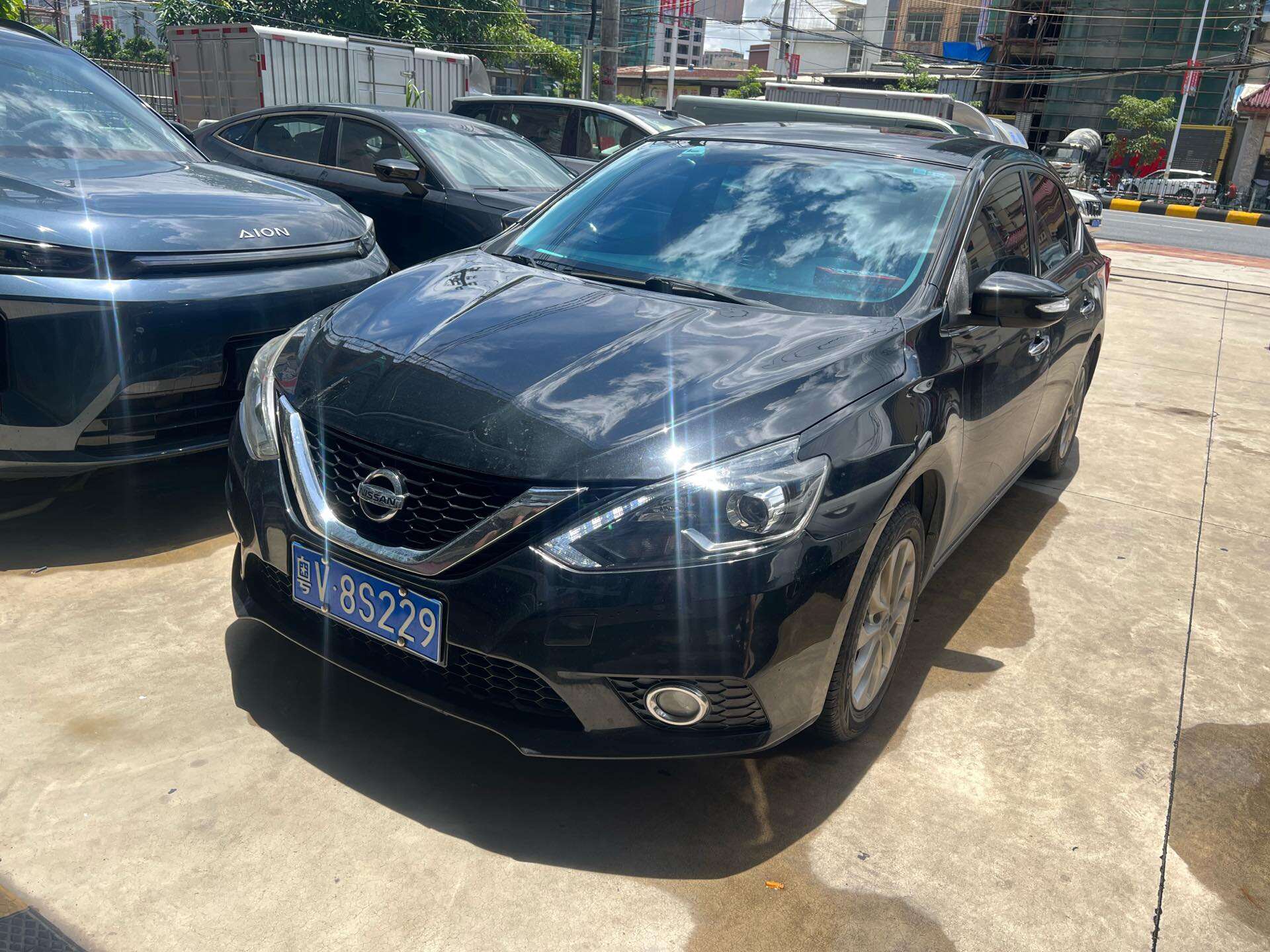 Yiyan 1.6 CVT XE Intelligent Luxury Edition