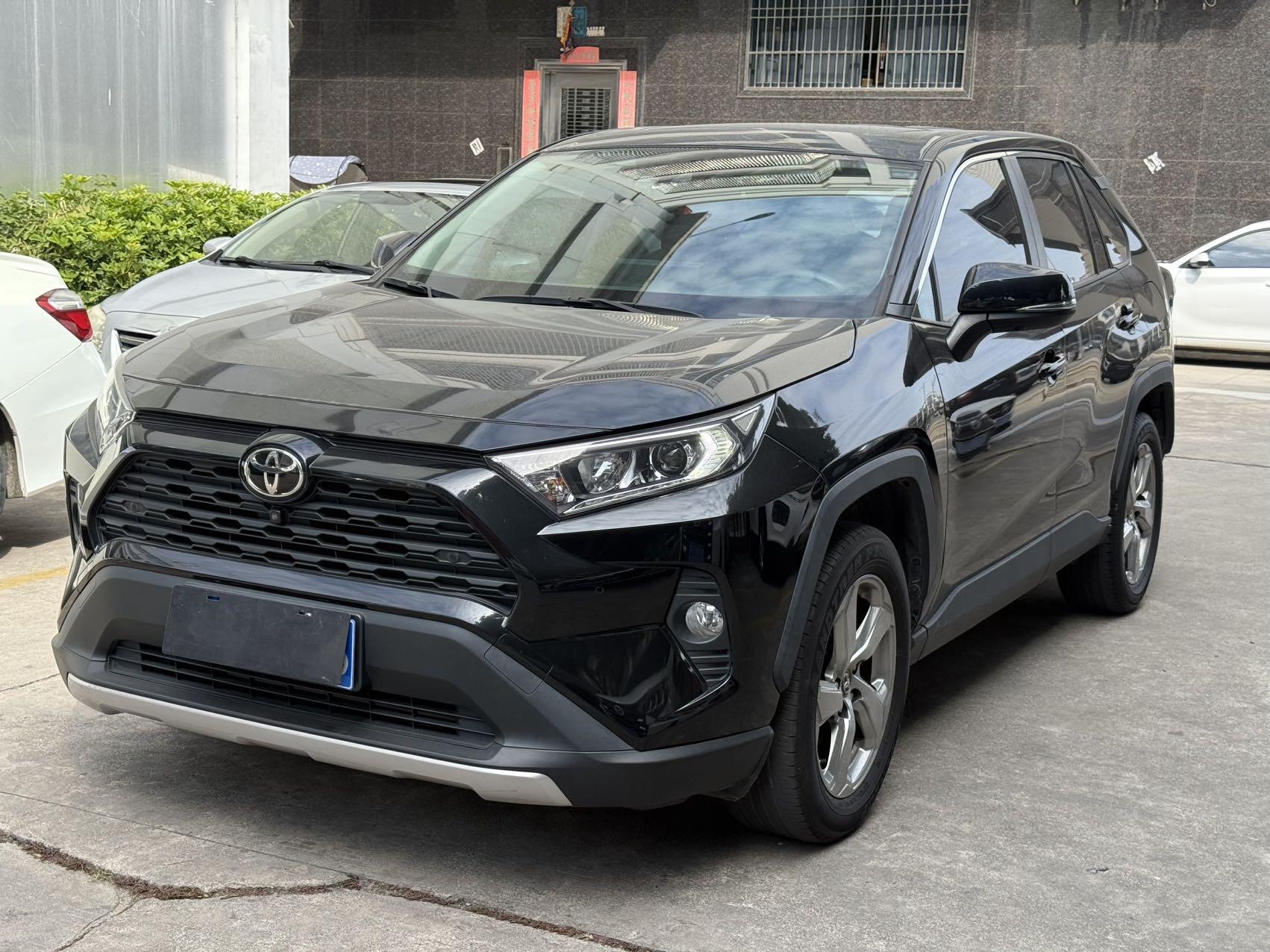 RAV4荣放 2.0 CVT 2WD风尚Plus Edition