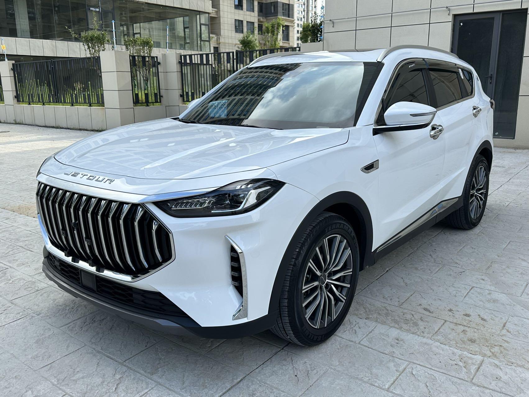 X70 PLUS 1.5T 冠军 Edition PRO 7-Seater