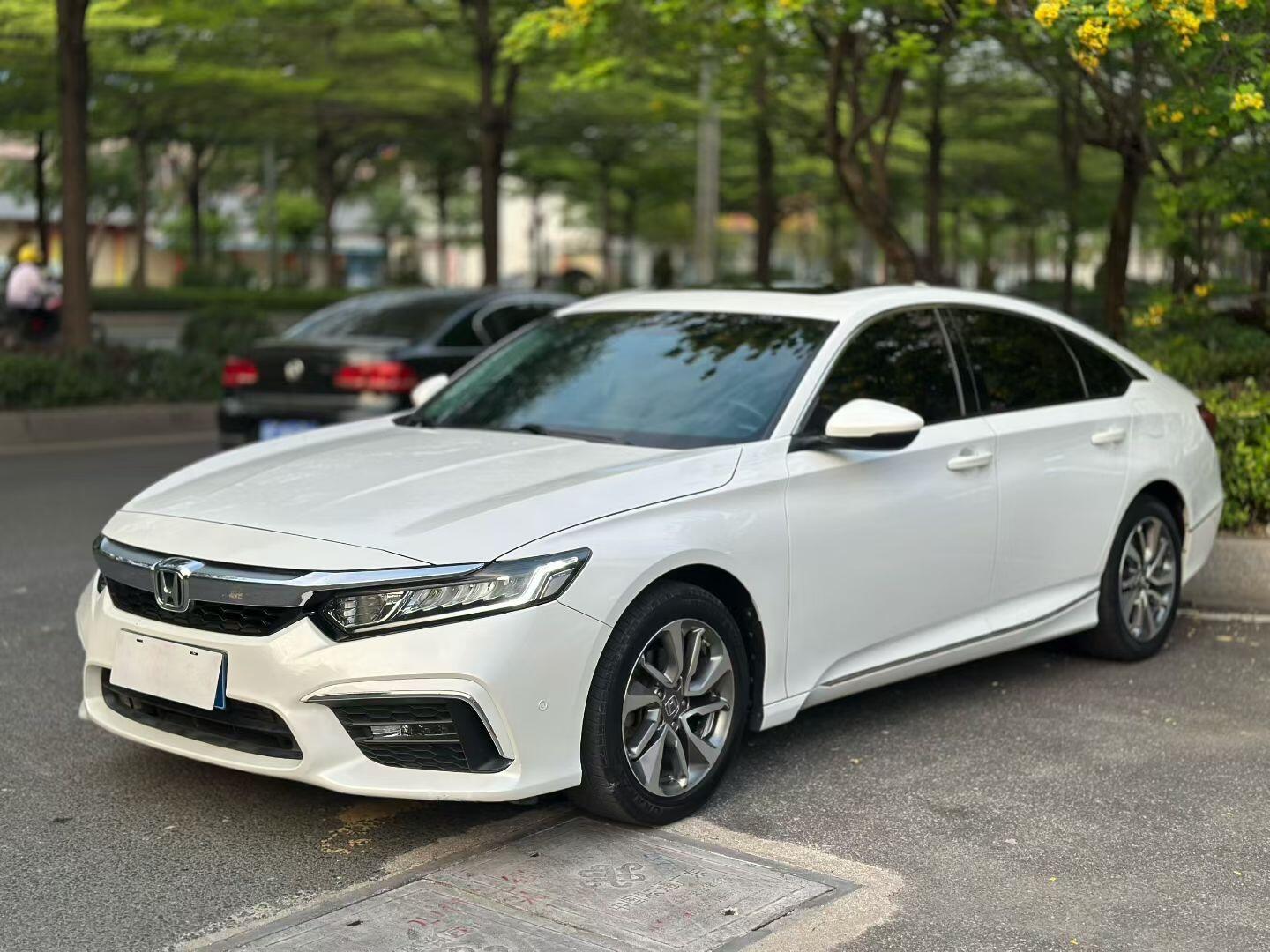 INSPIRE 1.5T CVT 260TURBO Elegant Edition