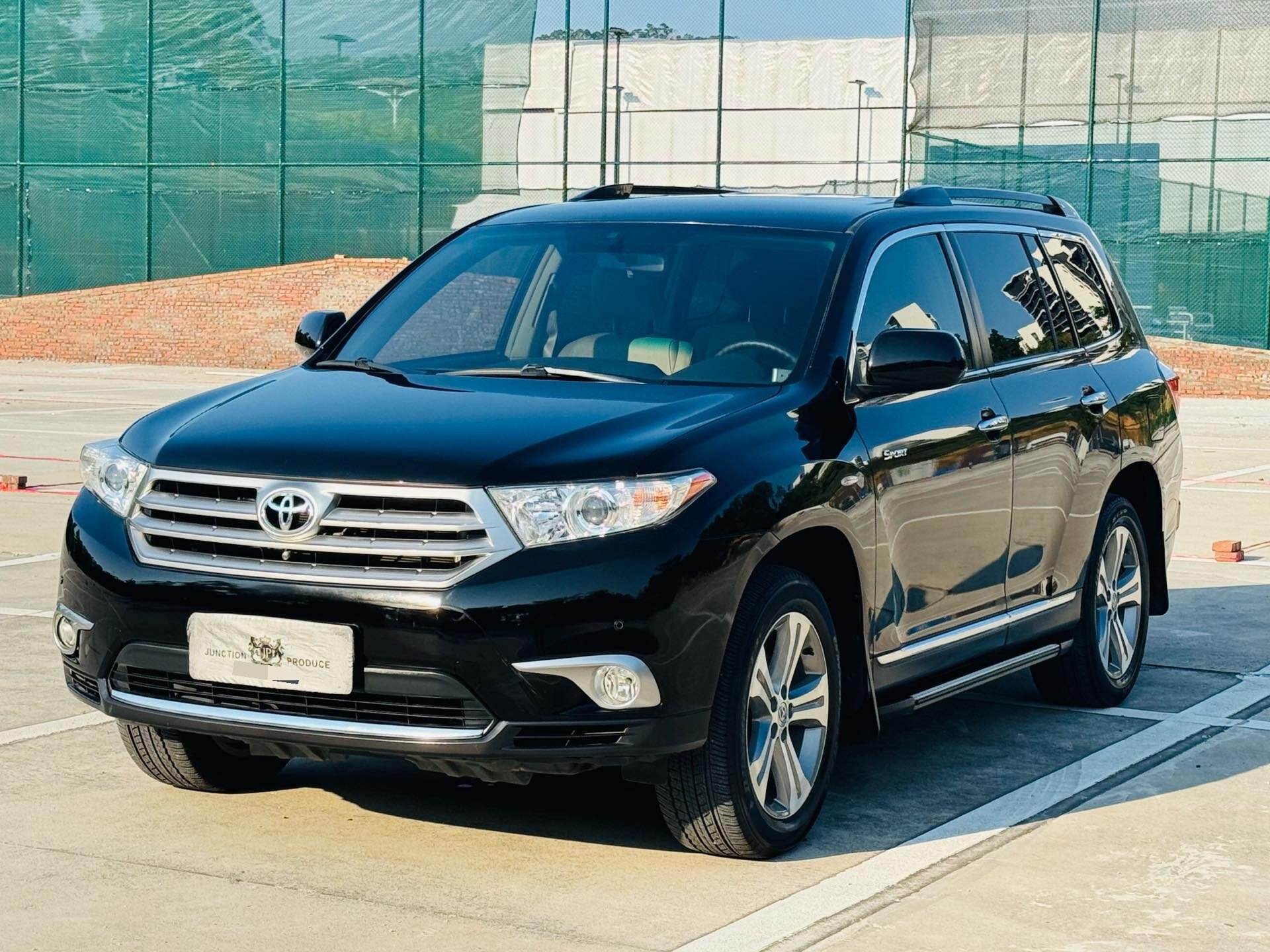 Highlander 2.7 2WD 5-Seater 运动 Edition