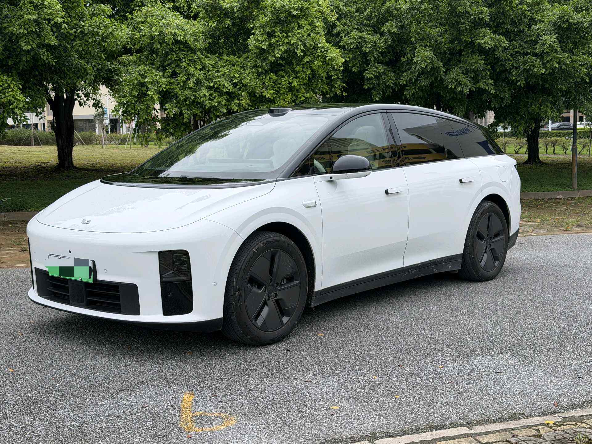 2025 i6 2WD Standard Edition