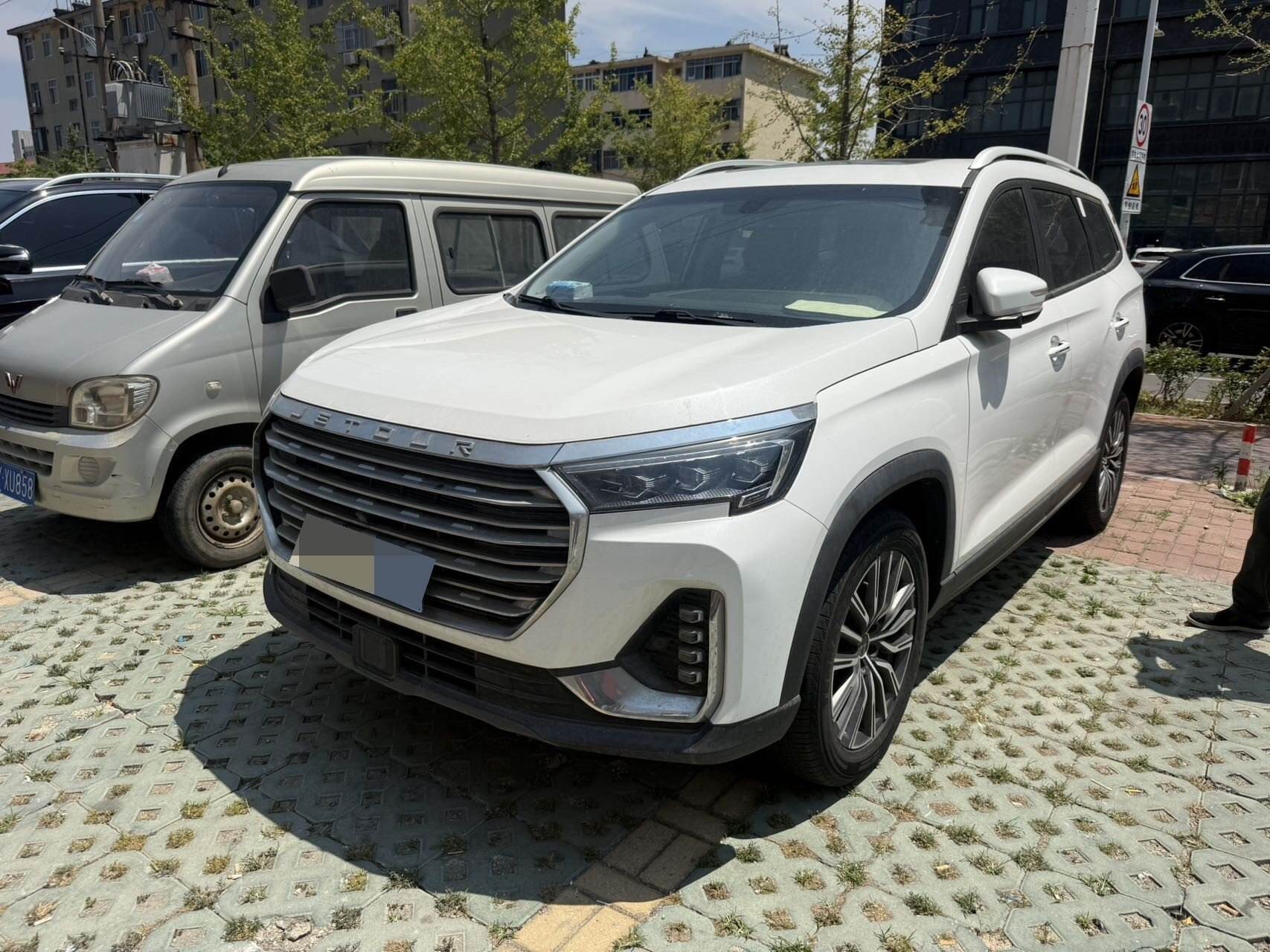 2021 X90 PLUS 1.6TD Yidong 7-seat