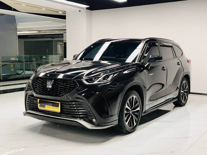 2021 Crown Luxus 2.5 CVT AWD Premium Edition