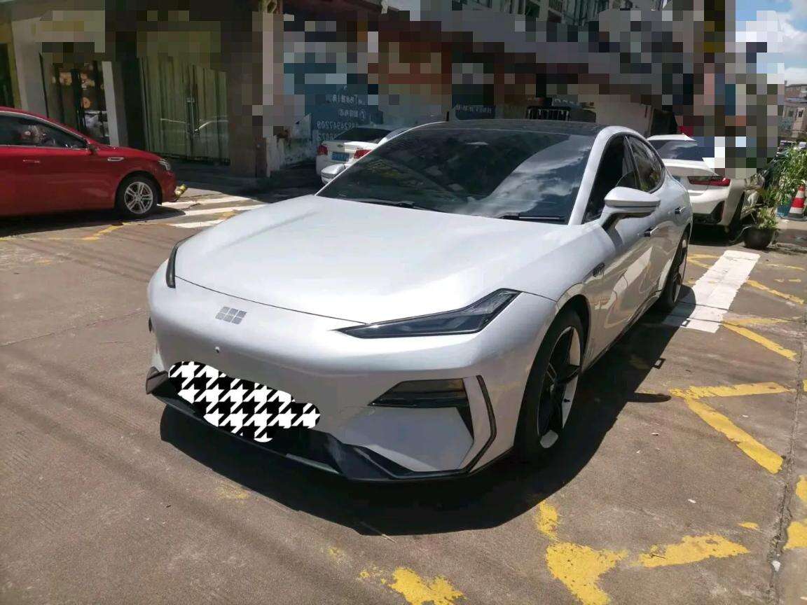 E8 550km MAX