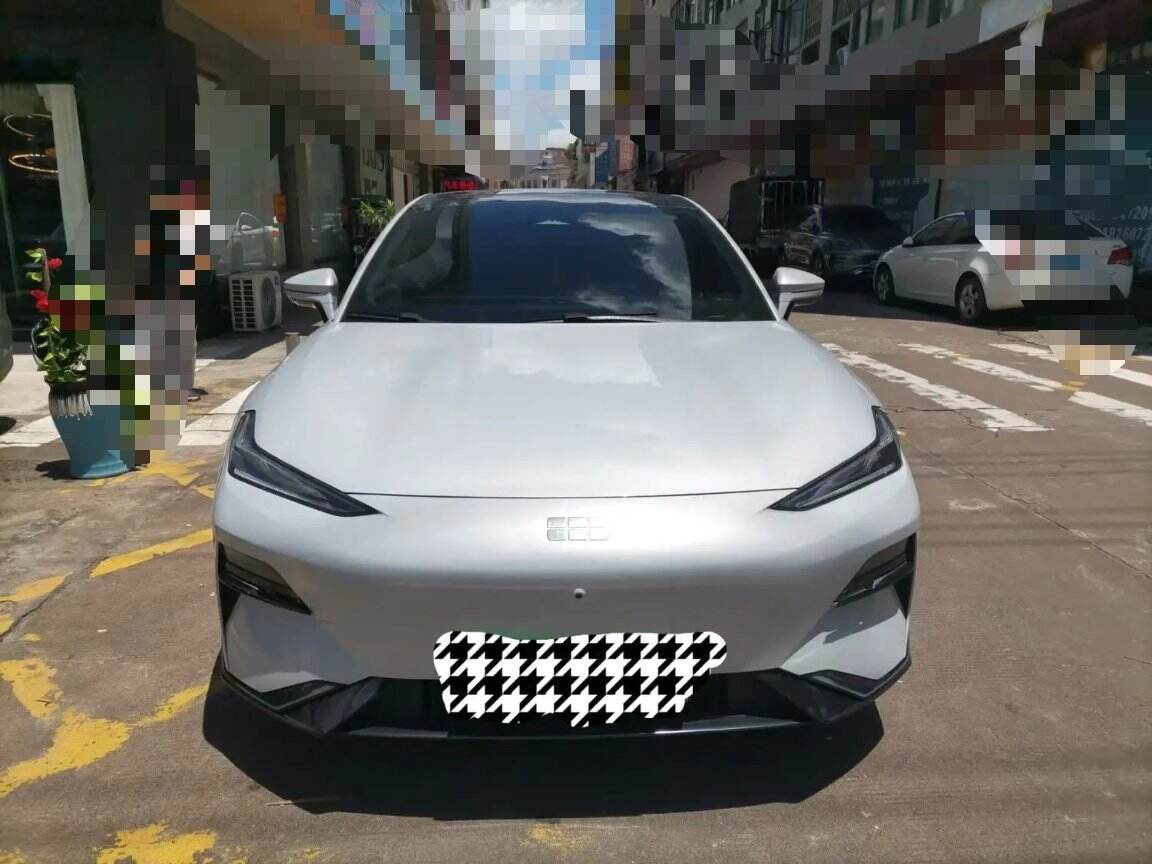 E8 550km MAX