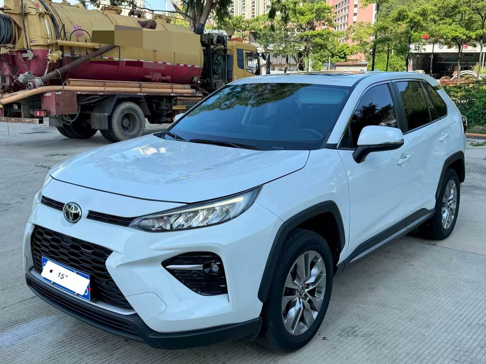 2022 Wulingya 2.0 CVT Two-Wheel Drive Luxury Edition