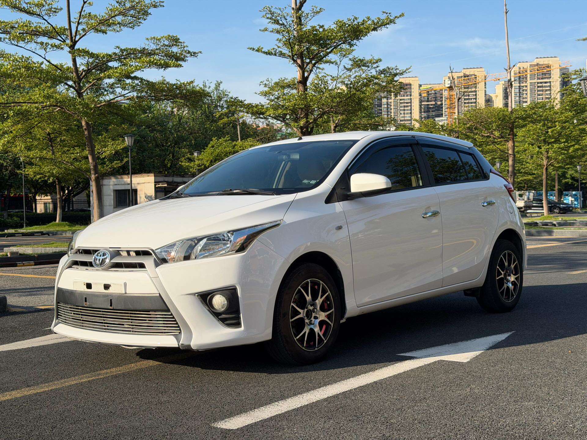 2015 Yaris L 1.5E Dynamic Edition