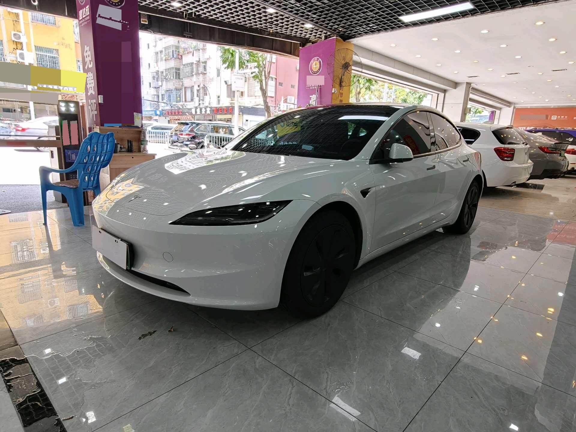 2025 Model 3 Rear-wheel Drive