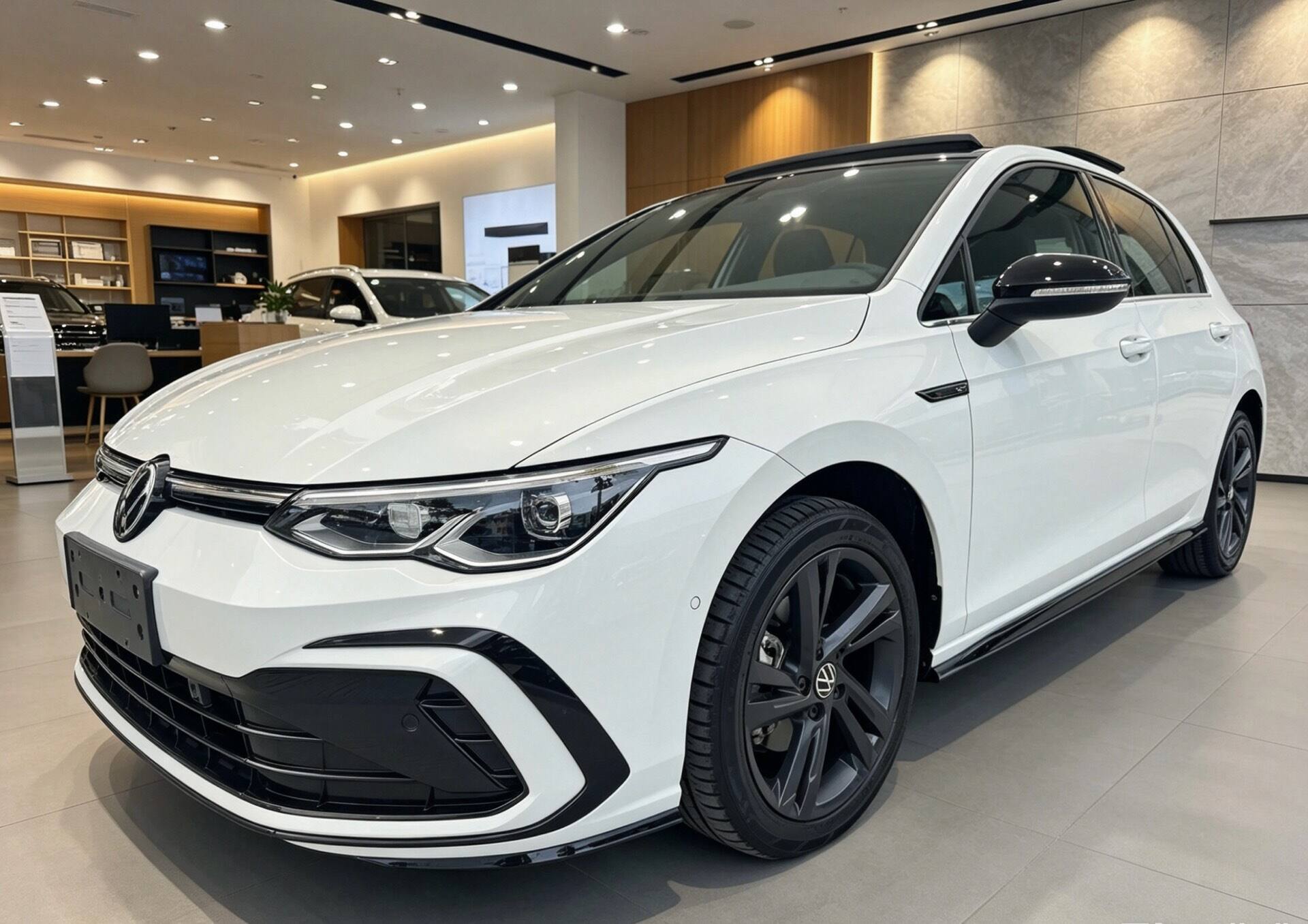 Golf 8 R-Line 1.4TSI 280TSI