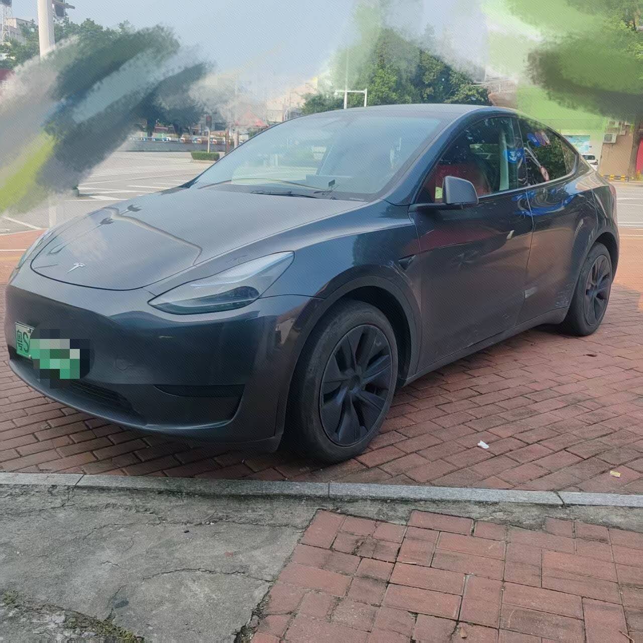 2024 Model Y Rear-Wheel Drive