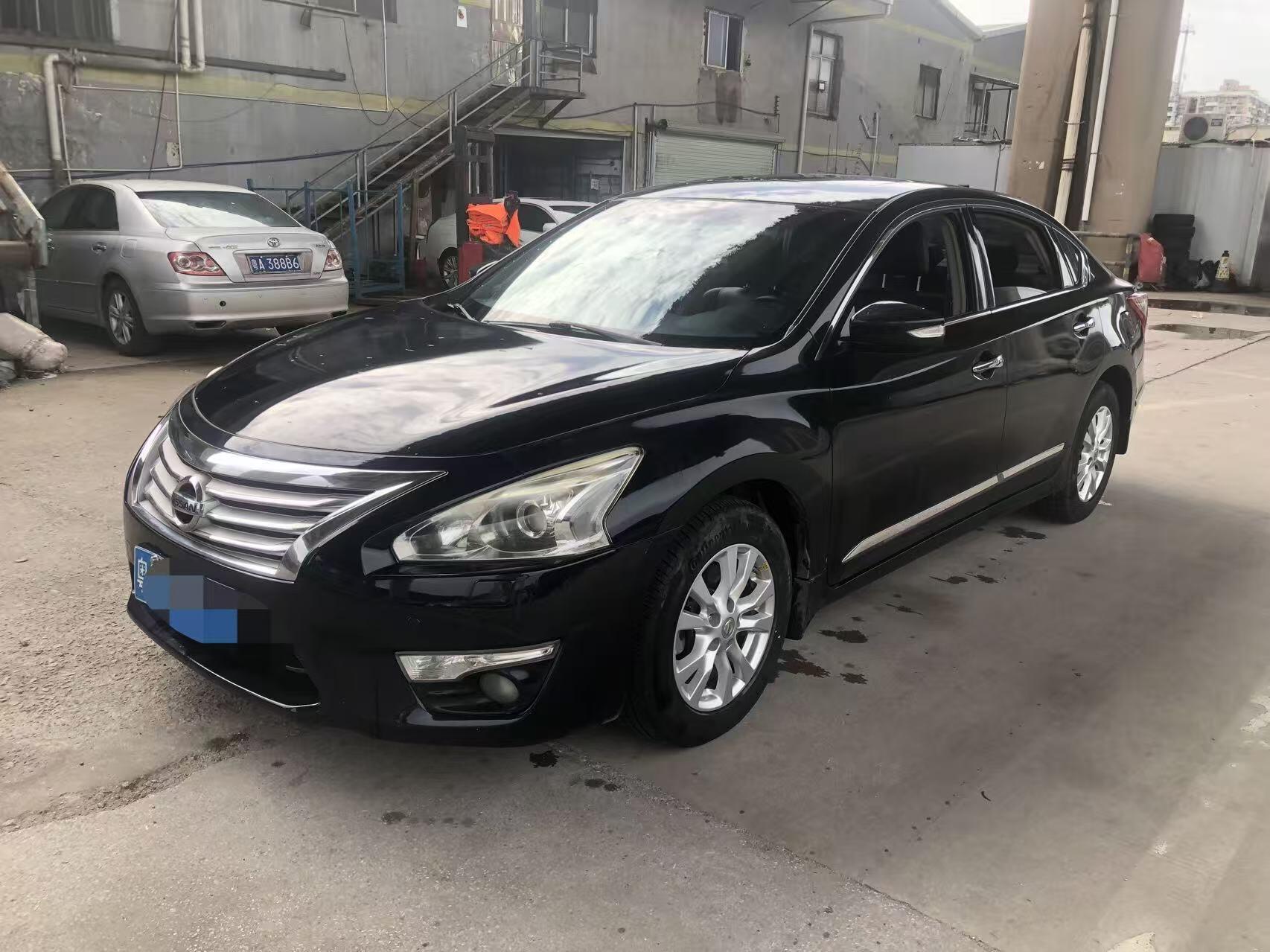 Teana 2.5 CVT XL Leading Edition
