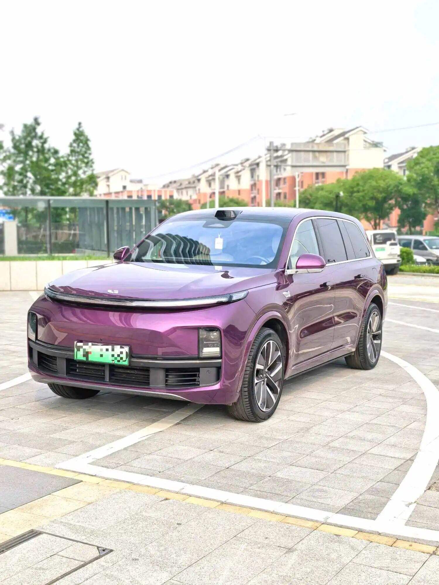 2025 L9 Ultra Smart Refresh Edition