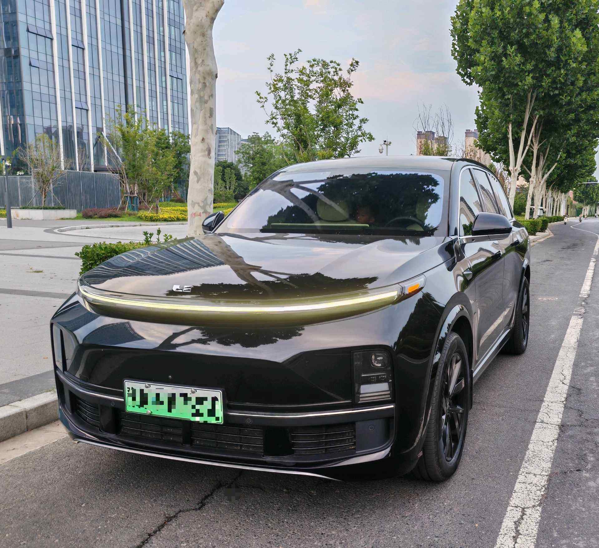 2023 L8 Air