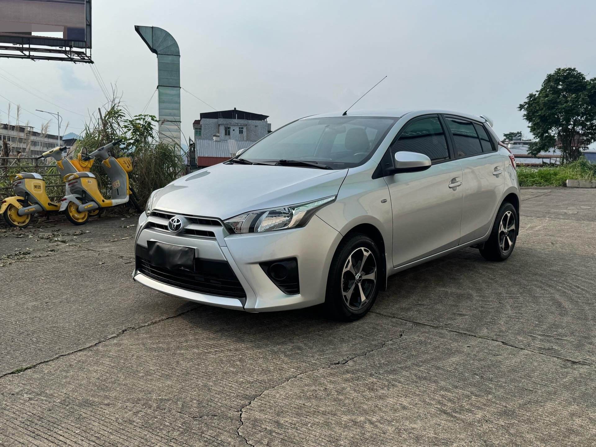 2015 Yaris L 1.5E Dynamic Edition