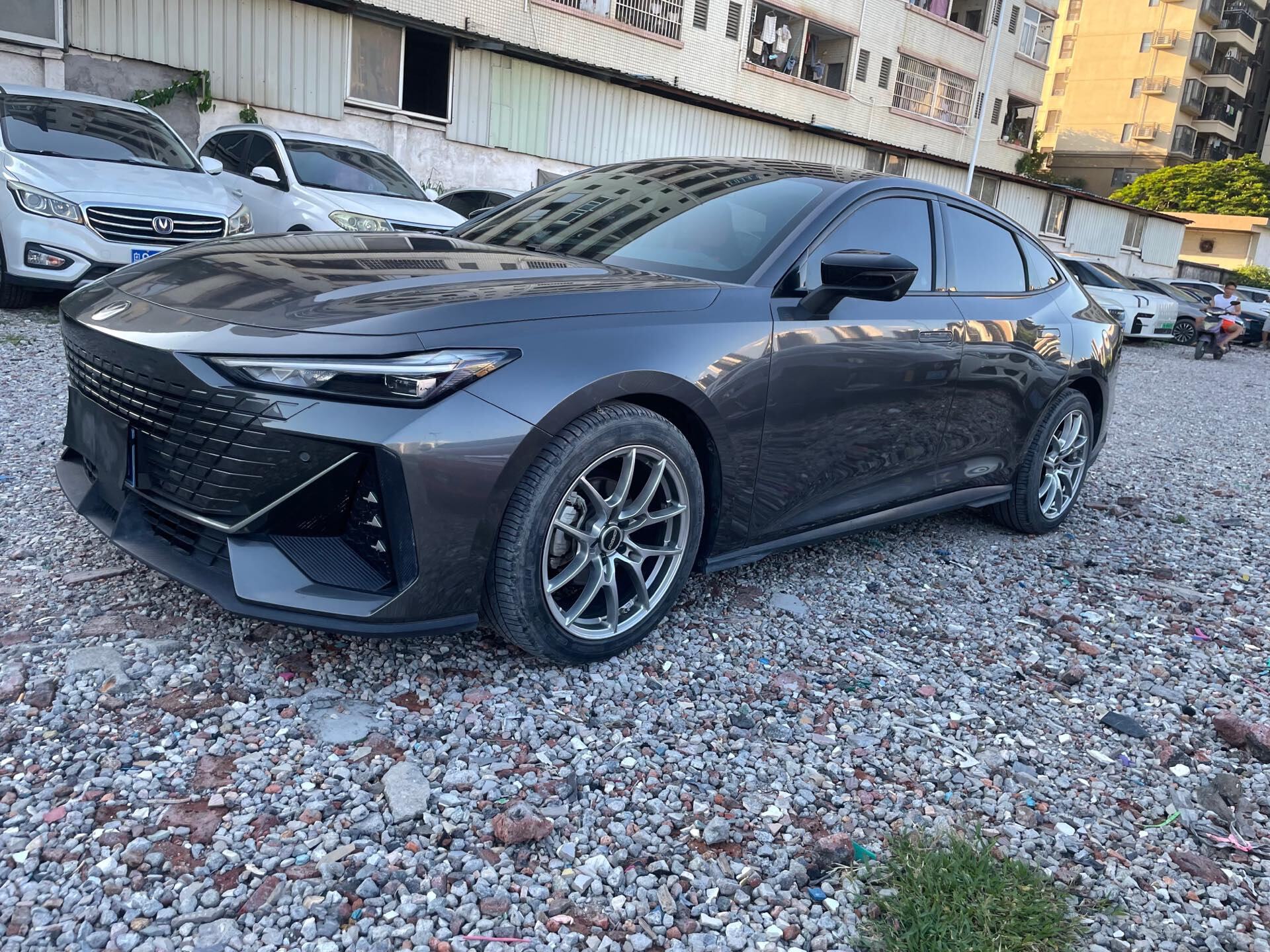 UNI-V 1.5T Yunyuanban