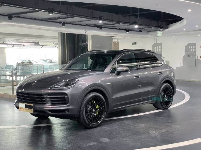 2023 Cayenne Plug-in Hybrid 2.0T