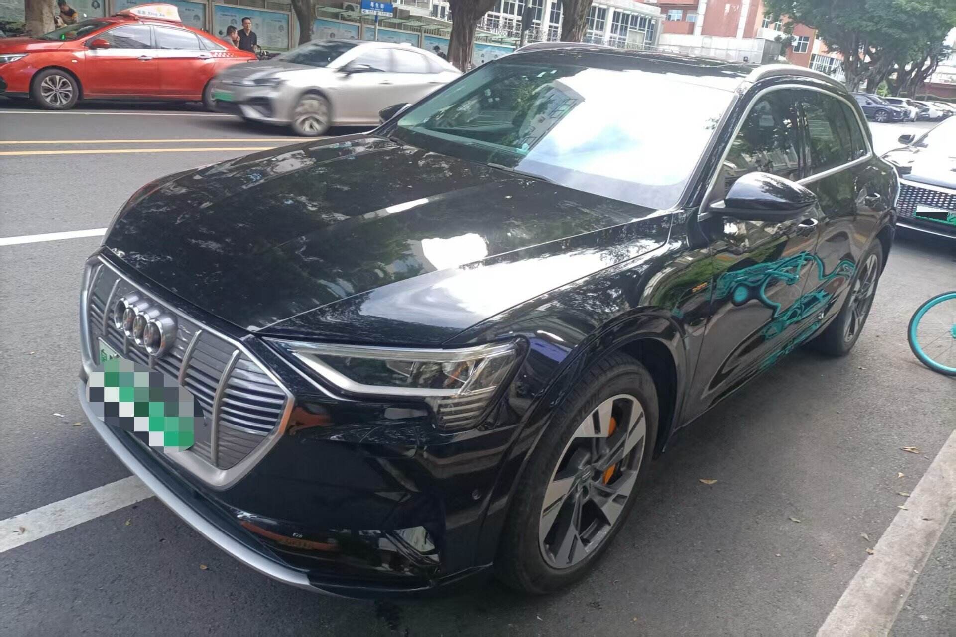 2019 e-tron 55 Quattro Fashion
