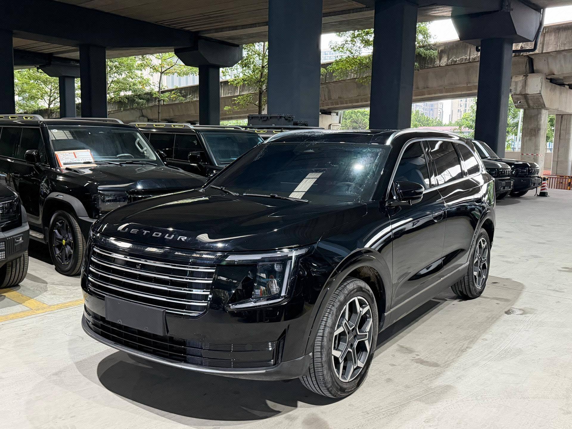 2025 X70L 1.5TD Luxury 7-seater