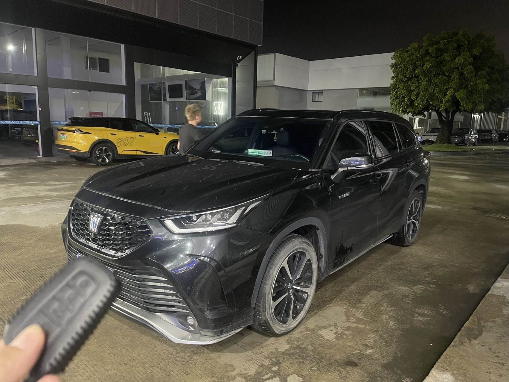 2023 Crown Luxus 2.5 CVT Four-Wheel Drive Premium