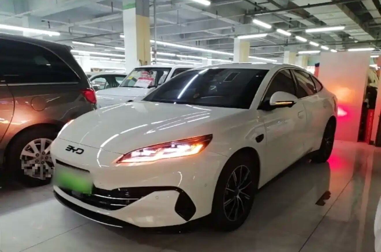 Haibao 06 DM-i 1.5 Wuji Zhiji Ban 80KM Premium Type